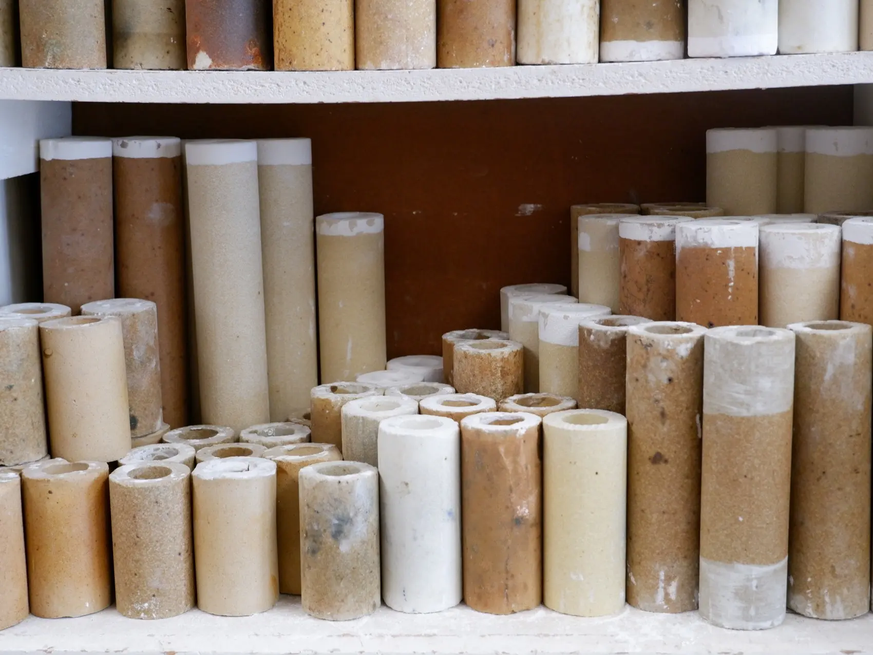 Member ceramics on shelving